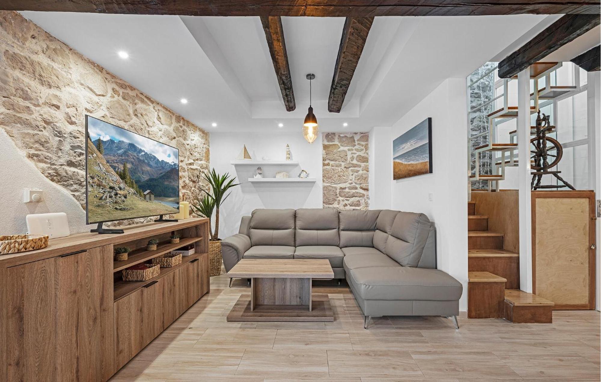 4 Bedroom Stunning Home In ムルテル エクステリア 写真